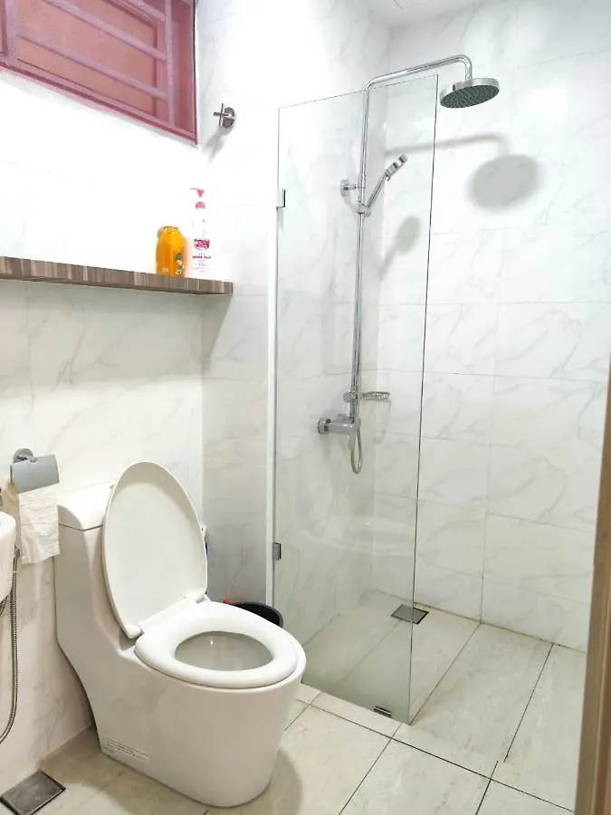 Daire Twin Galaxy King Bed 2Pax With Netflix Nice City View Johor Bahru Malezya